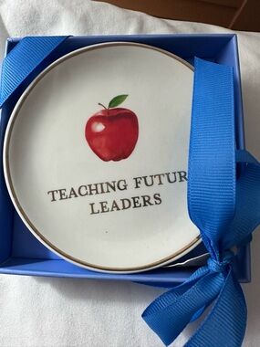 New Eccolo trinket holder with Teaching Future Leaders saying